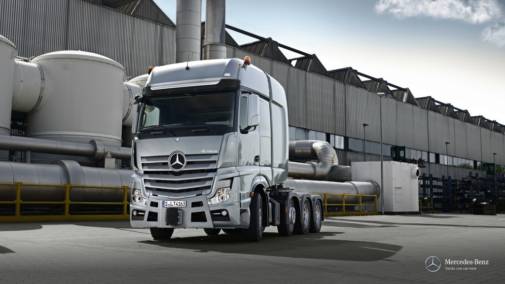 new-actros-slt_multimedia_wallpaper-2_1920x1080.jpg