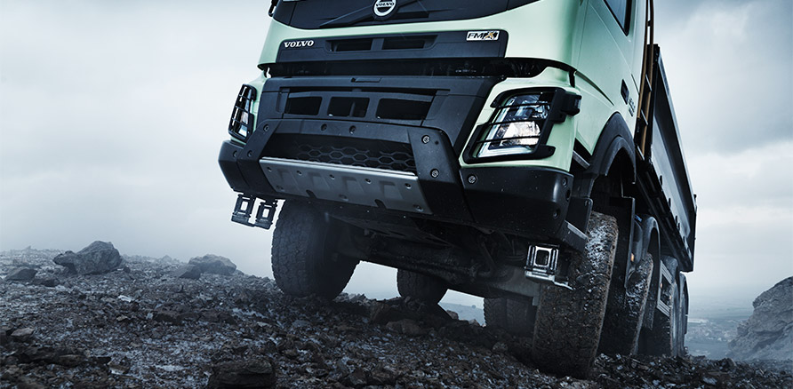 volvo-fmx-high-ground-clearance