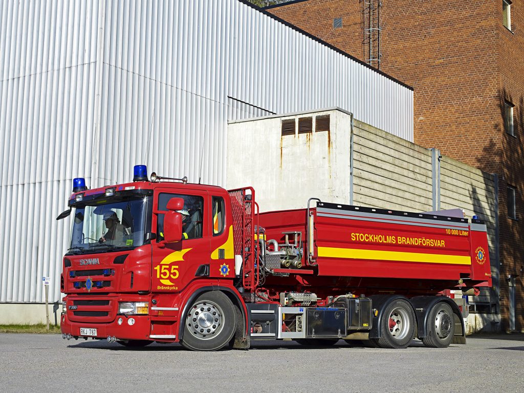 Scania P 380 day cab with hook-lift. Stockholm, Sweden Photo: Johan Olsson 2008