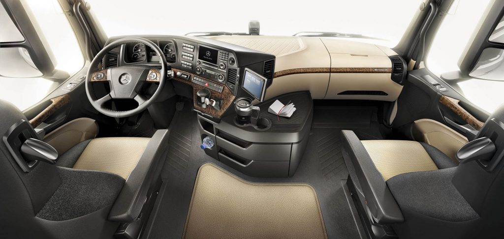 Mercedes-Benz-New-Actros-brown-interior