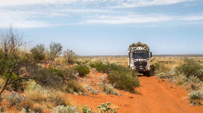 3-mercedes-benz-arocs-aluca-australien