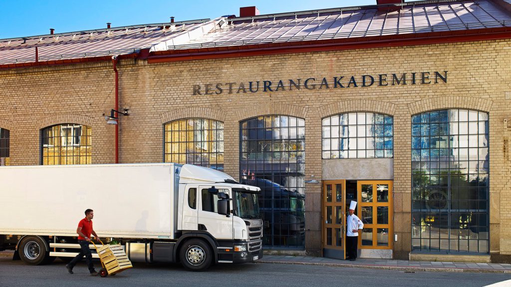 Scania P 280 4x2 with box body. Stockholm, Sweden Photo: Göran Wink 2012