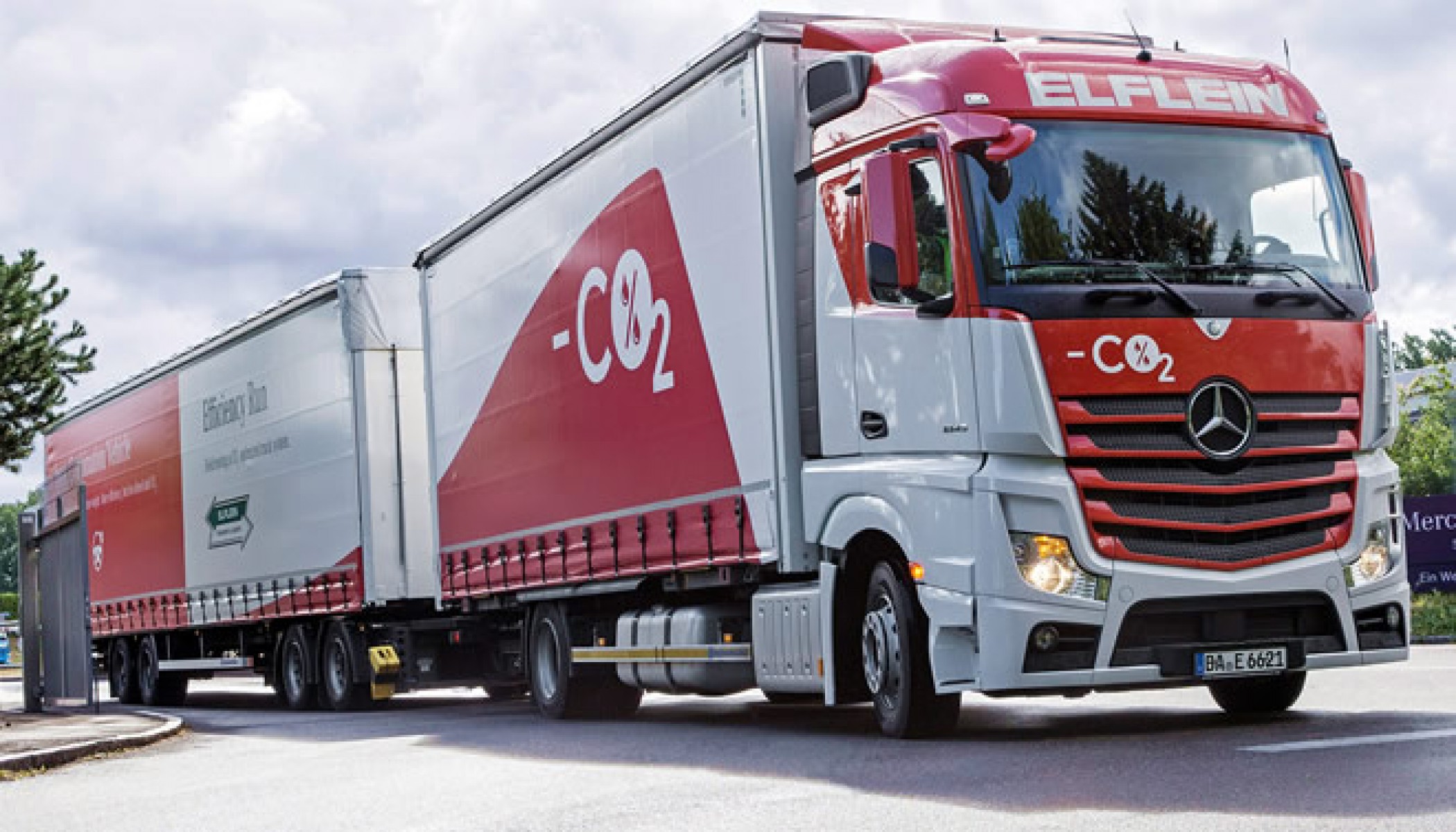 Conducción eficiente con Mercedes Trucks Sobre Camiones
