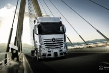 Hasta 250 toneladas con el Actros SLT