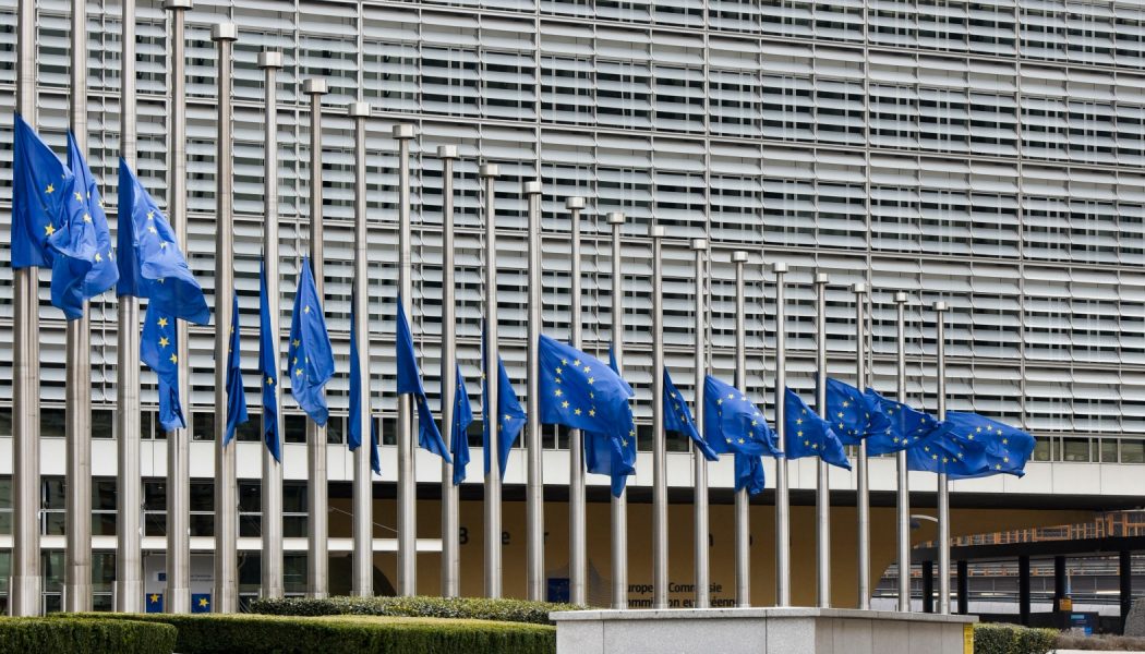 6 marcas de camiones sancionadas por la Comisión Europea