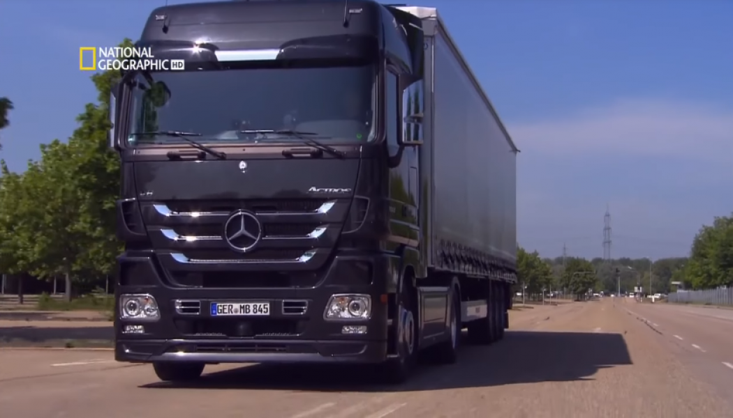 Mercedes Actros en su espectacular planta de Wörth