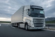 Volvo Trucks lidera un año más el mercado español de vehículos pesados