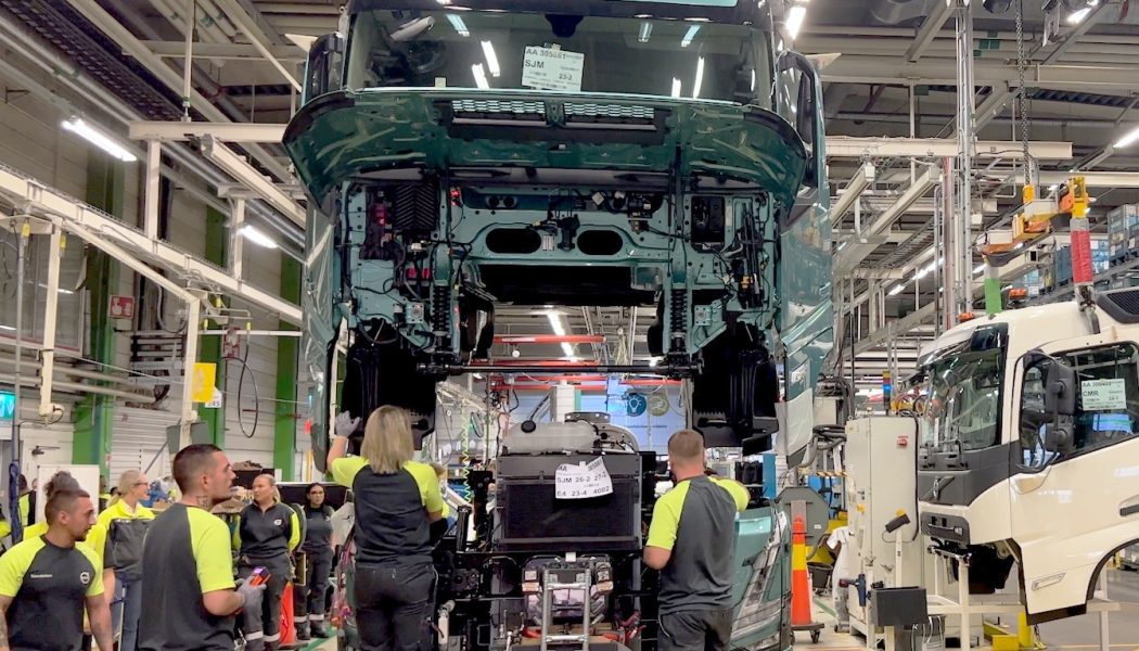 Volvo Trucks inicia la producción en serie de camiones eléctricos pesados