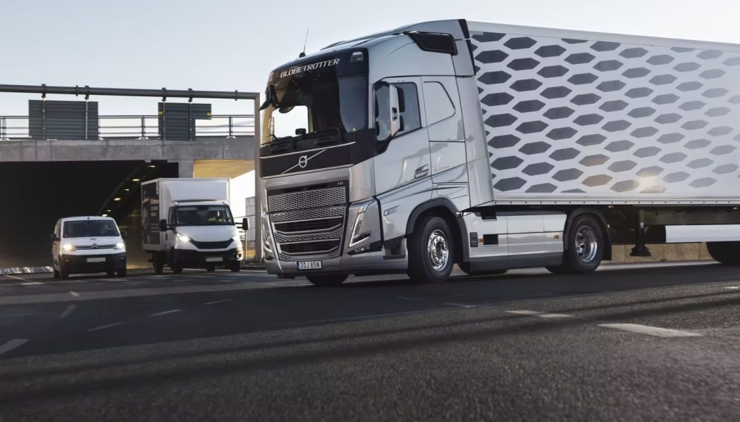 Volvo Trucks lidera el mercado de Tractoras en España