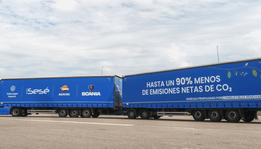 Sesé, Repsol, Volkswagen Navarra y Scania – primer duotráiler propulsado por combustible renovable